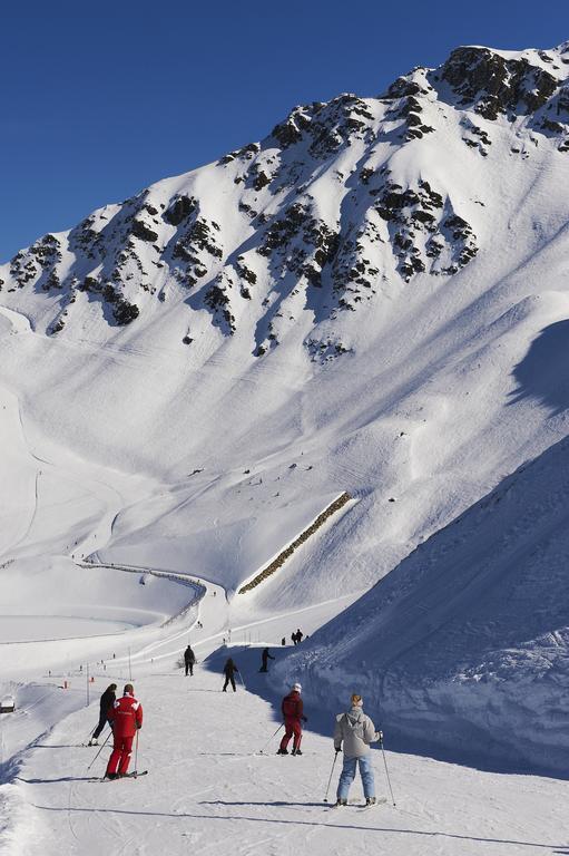فندق Vvf Les 7 Laux Massif De Belledonne برابوتيل المظهر الخارجي الصورة