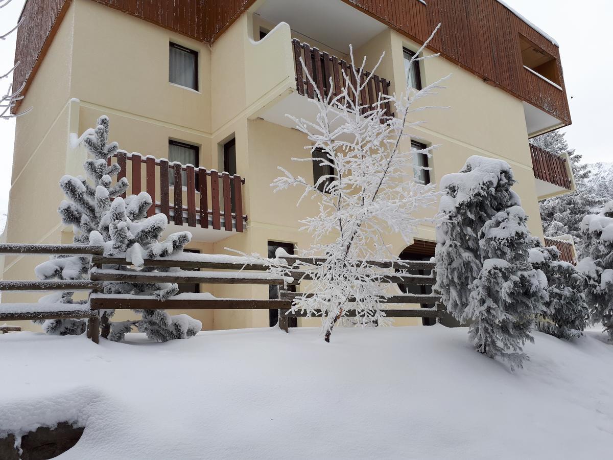 فندق Vvf Les 7 Laux Massif De Belledonne برابوتيل المظهر الخارجي الصورة
